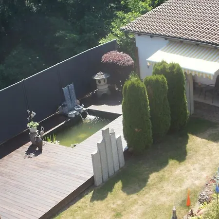 Haus Am Wald * Furth (Hessen)